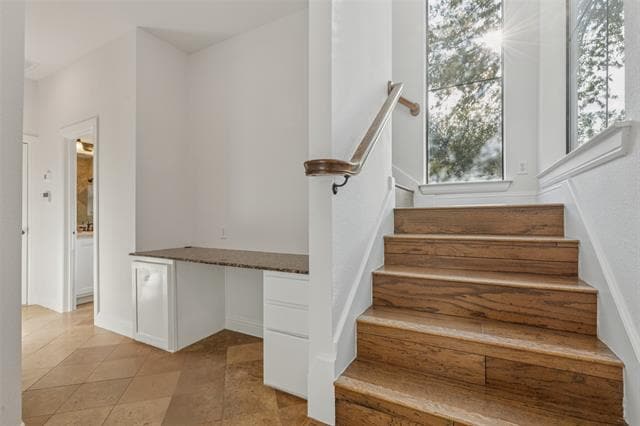 Building Photo - 3024 Carmel St