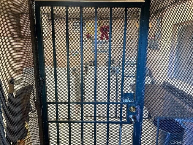 Building Photo - 1451 W 105th St