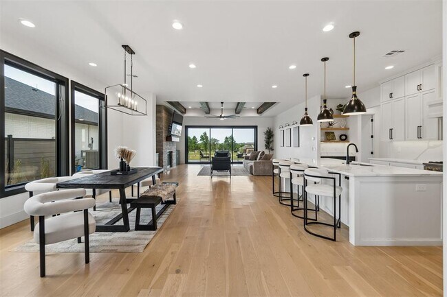 Building Photo - 2109 Wiregrass Dr
