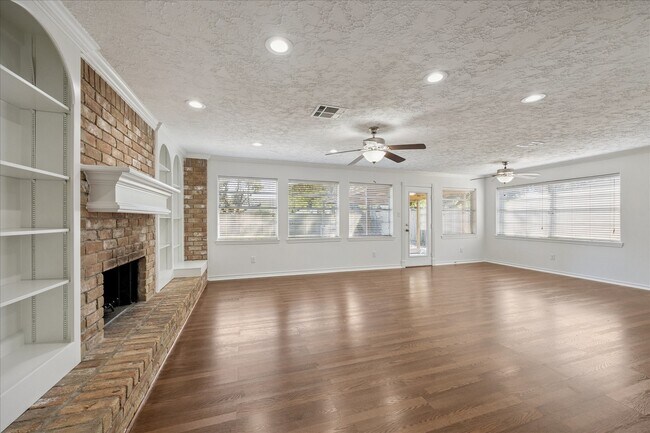 Building Photo - 22831 Merrymount Dr