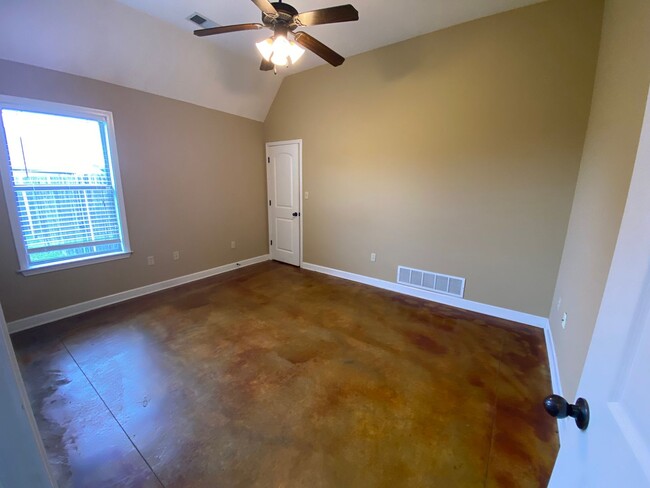 Building Photo - 3 BED 2 BATH MARION RENTAL HOME EASY COMMU...