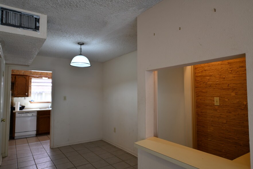 Building Photo - 5245 Brightside View Dr