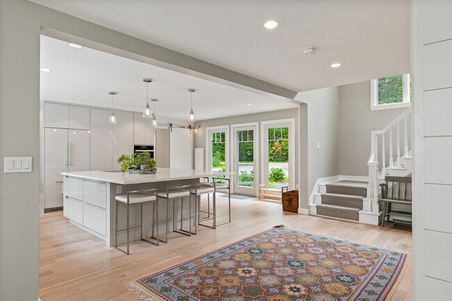 Building Photo - 44 Eagles Ln