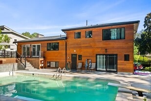 Building Photo - 93 Woodcliff Rd
