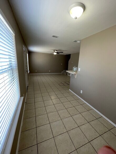 Dining Room - 717 Sonesta Dr