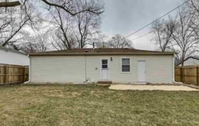 Building Photo - Spacious 2 Bedroom in La Vista!