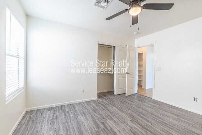 Building Photo - 8414 S 48th Ln