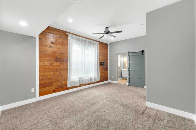 Building Photo - 339 Wilkens Ave