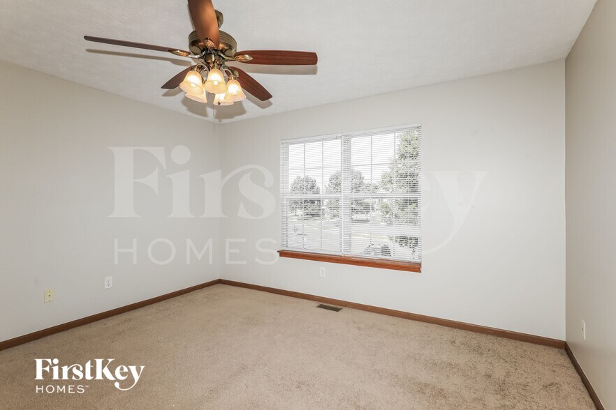 Building Photo - 10087 Palmaire Pl