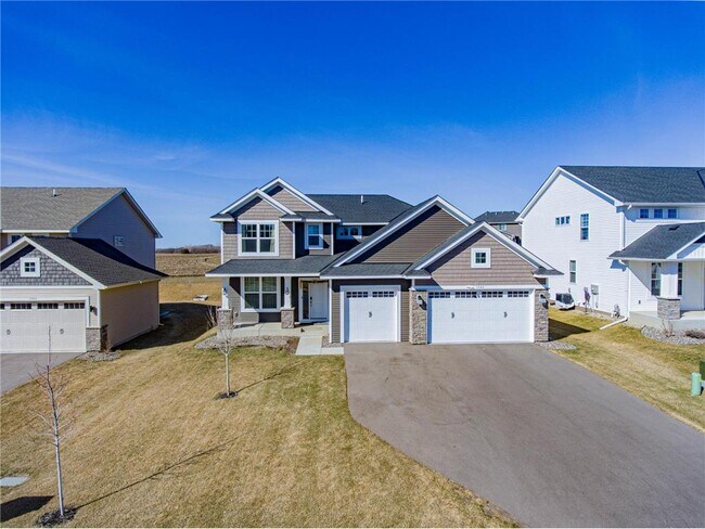 Building Photo - 1582 Edgebrook Ln