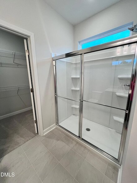 Building Photo - 404 White Oak Gdn Wy