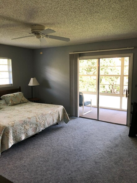 Building Photo - 105 Spring Lake Ct