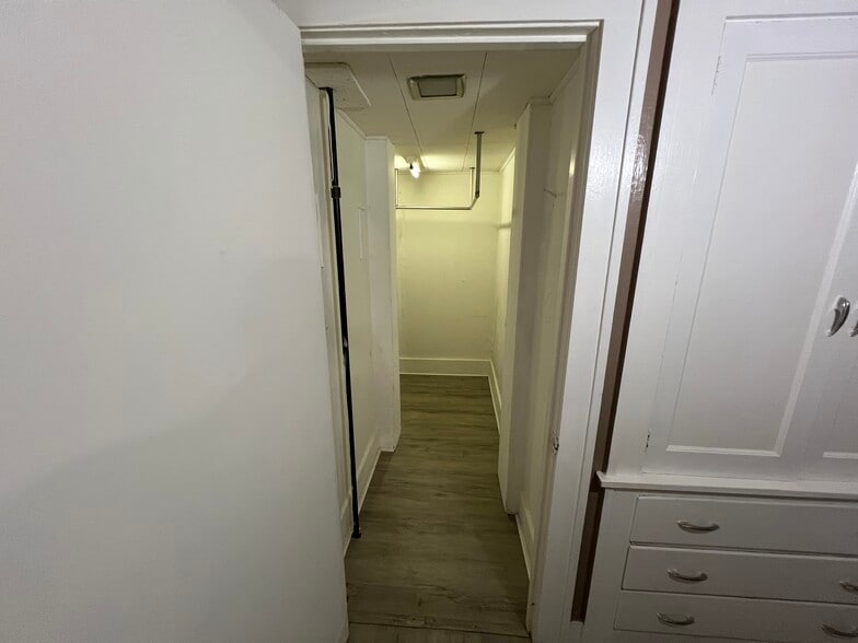 Closest Space - 15 Brewer St