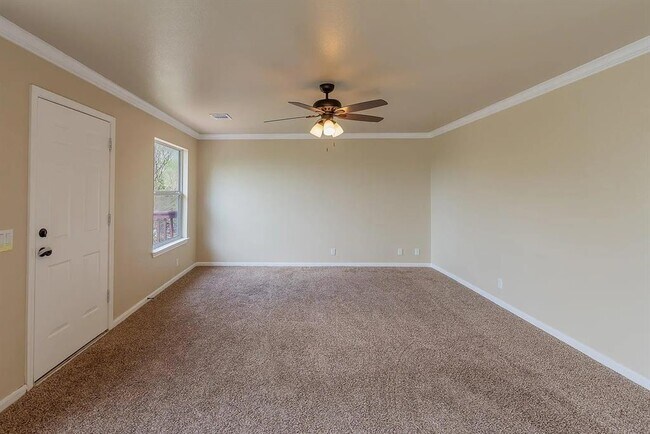Building Photo - 11505 Emerald Falls Dr