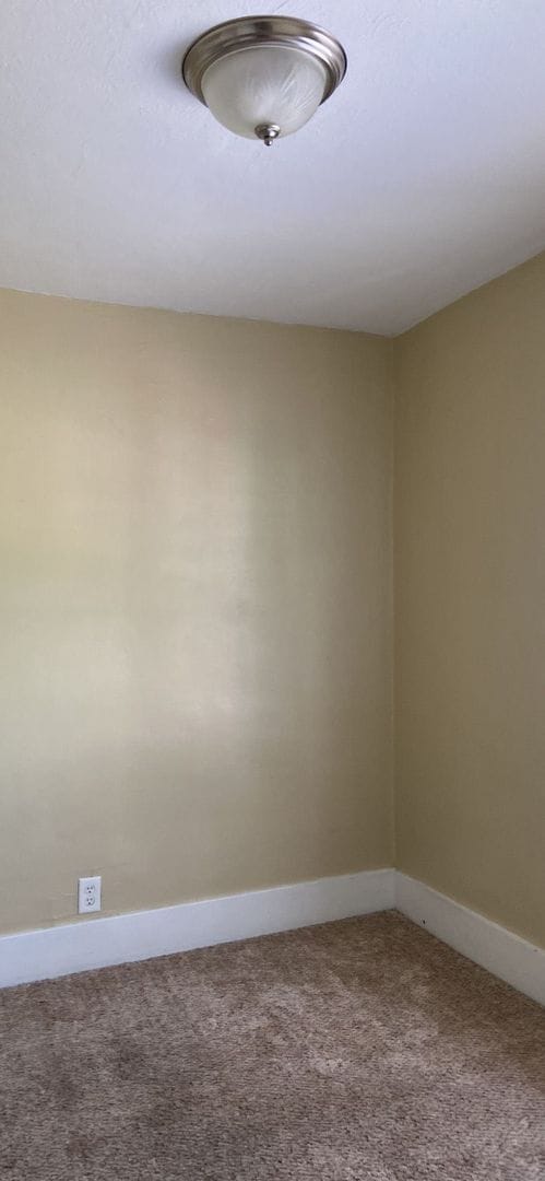 Building Photo - 2 BR/1.5 Bath Single Family Home In Goshen!