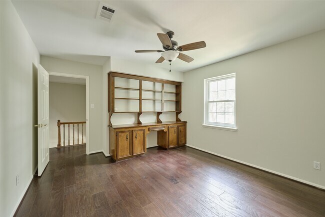 Building Photo - 12402 Stafford Springs Dr