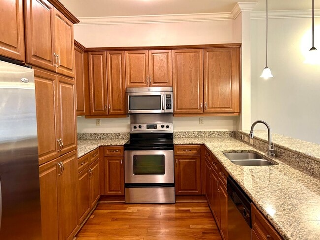 Building Photo - Victory Commons