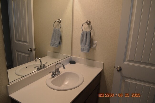 Building Photo - 1668 Ryegrass Wy