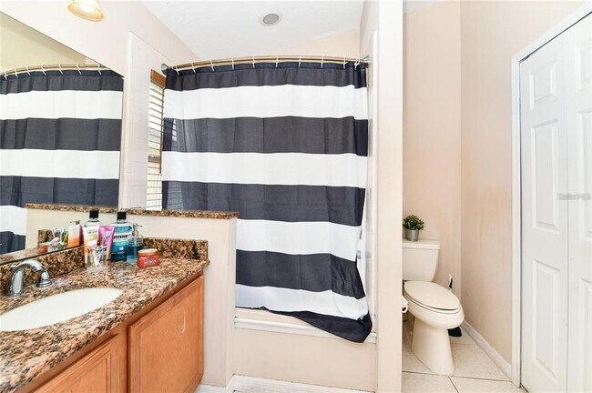 Building Photo - 436 Lake Shore Pkwy