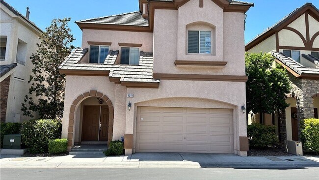 Building Photo - 348 Hanbury Manor Ln