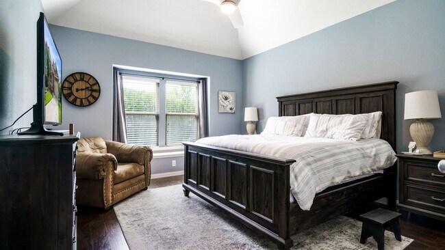 Building Photo - Beautiful 3 bedroom 2 bath and an office w...