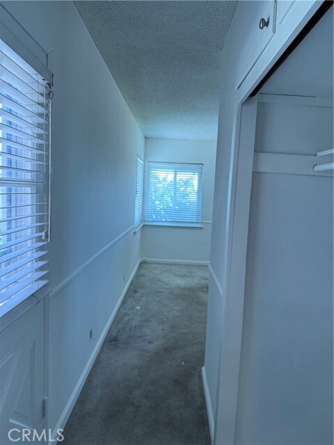 Building Photo - 933 S Fircroft St