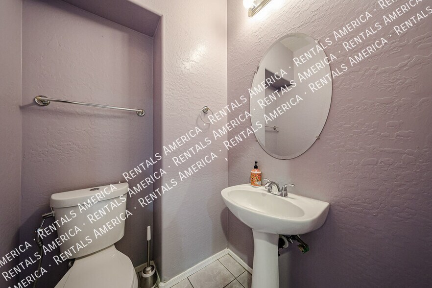 Building Photo - 4429 W Paseo Way
