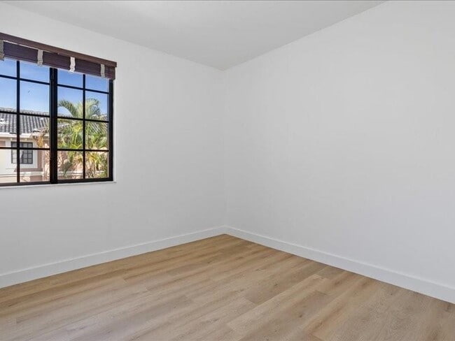 Building Photo - 2798 Center Ct Dr