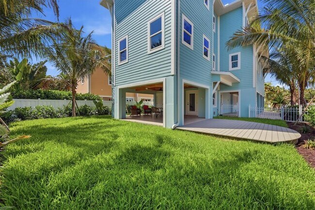 Building Photo - 115 Aqua Ln