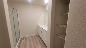 Building Photo - 315 Marsh Ln