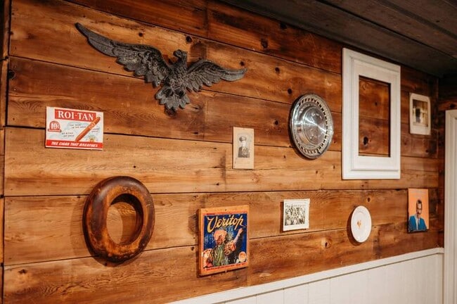 Building Photo - 19920 NW Farley Hampton Rd