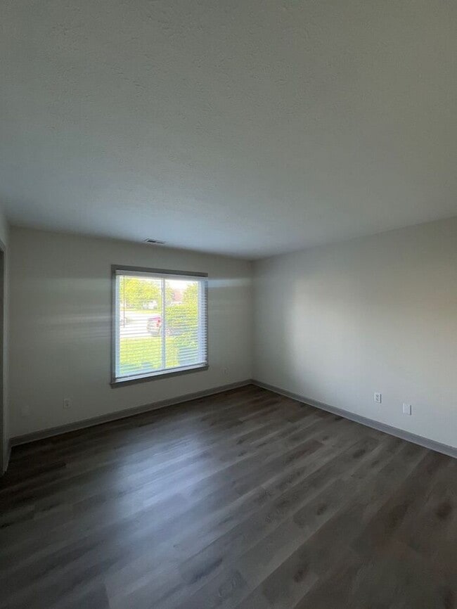 Building Photo - **Charming 2 Bed, 2 Bath Ranch-Style Home ...