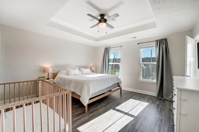 Building Photo - 7905 Pinnacle Point Dr