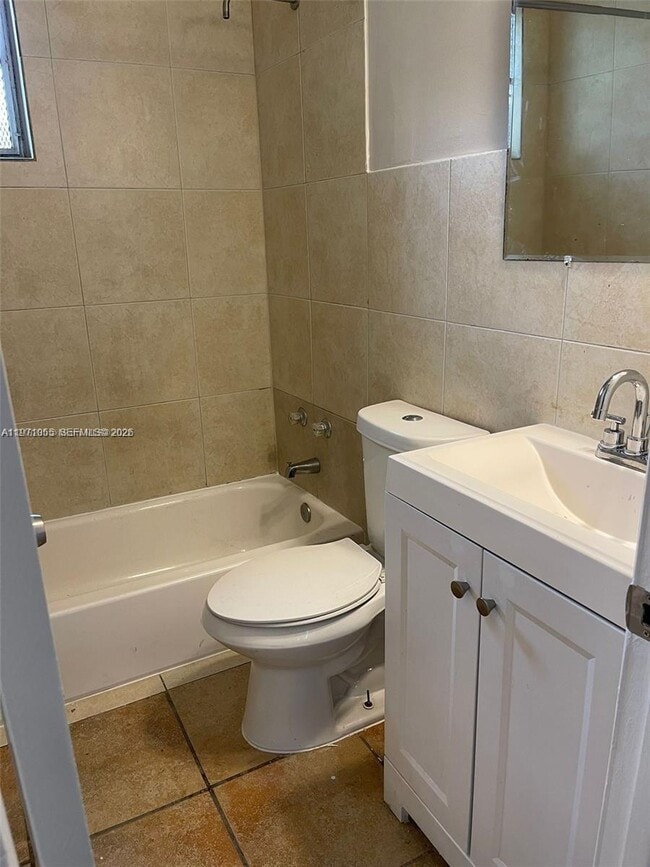 Building Photo - 1346 NW 6th St