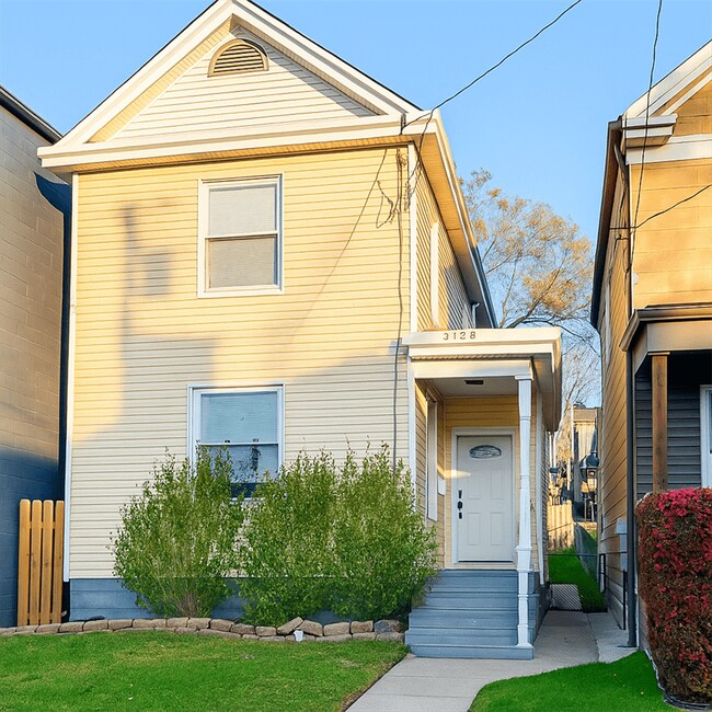 Primary Photo - 5138 Globe Ave