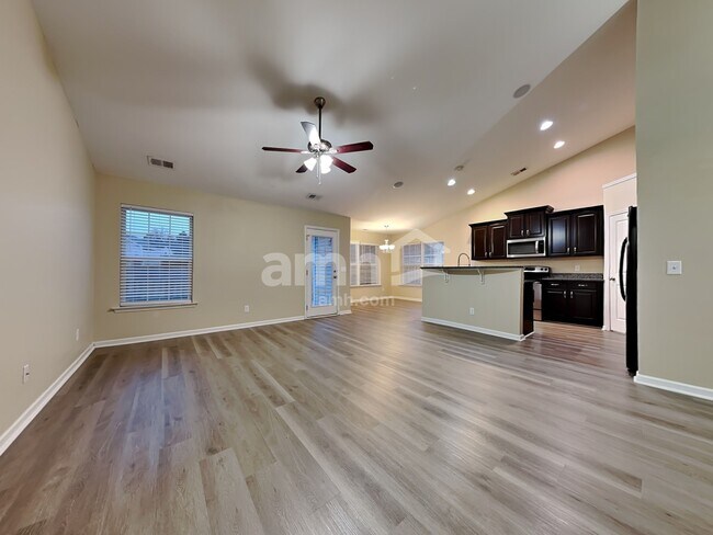 Building Photo - 42 Sand Valley Ct