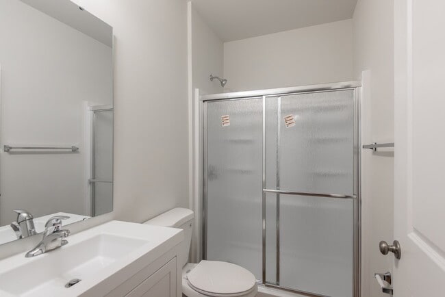 Building Photo - 122 Harmony Mdws Ct