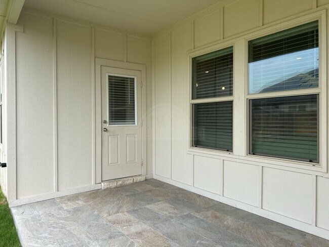 Building Photo - 9611 Murandy Dr