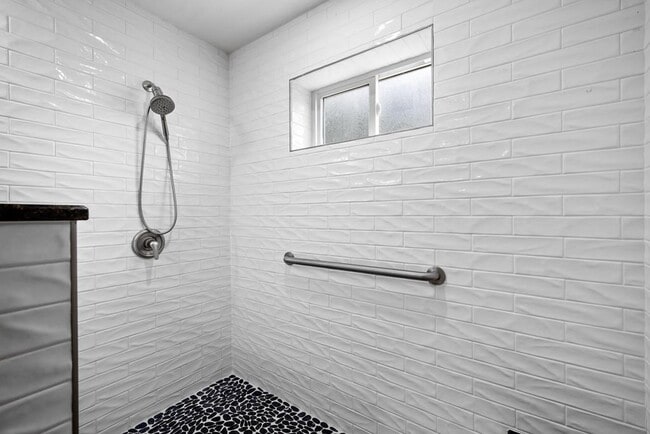 Building Photo - 144 Roland Trail