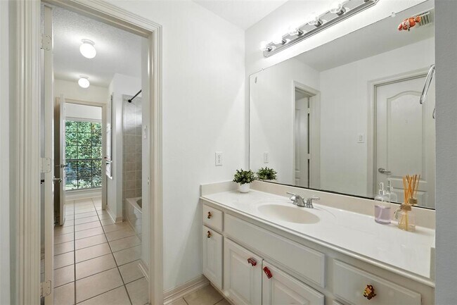 Building Photo - 5722 Arbor Breeze Ct