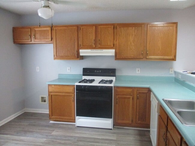 Building Photo - Cute one level house in High Point-