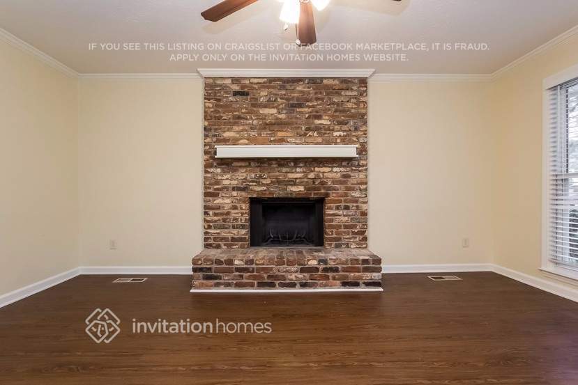 Building Photo - 945 Daisy Ct NW