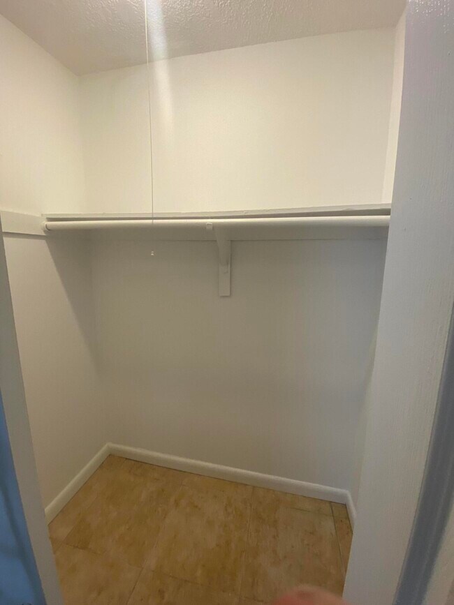 Building Photo - 7931 SW 10th St