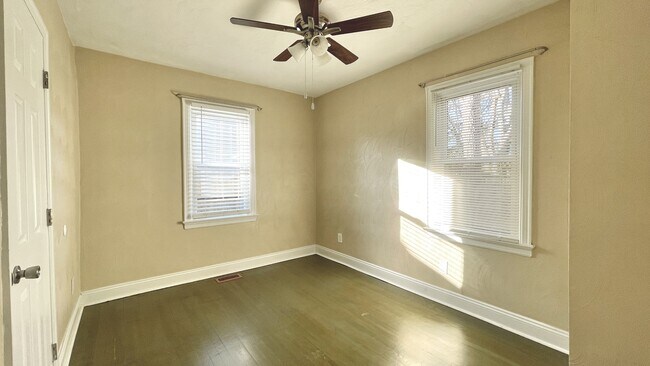 Building Photo - 3912 Davis St