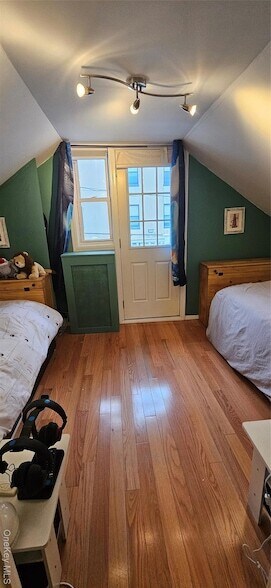 Building Photo - 218 W Chester St