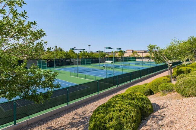 Building Photo - Golf Course Views in Sun City Anthem!  Age...
