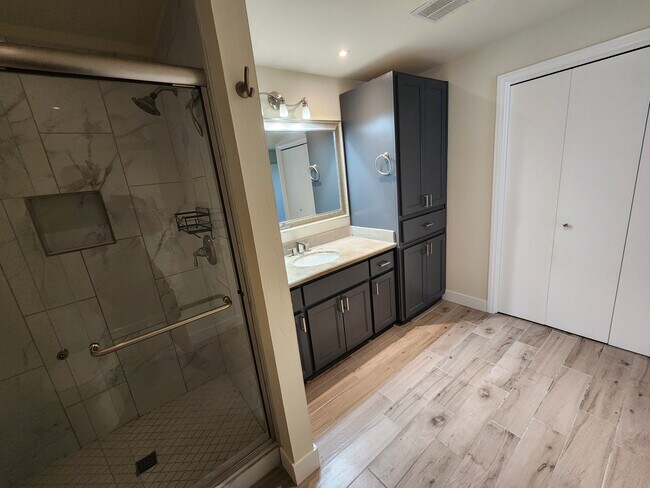 Building Photo - 4030 Mt Acadia Blvd