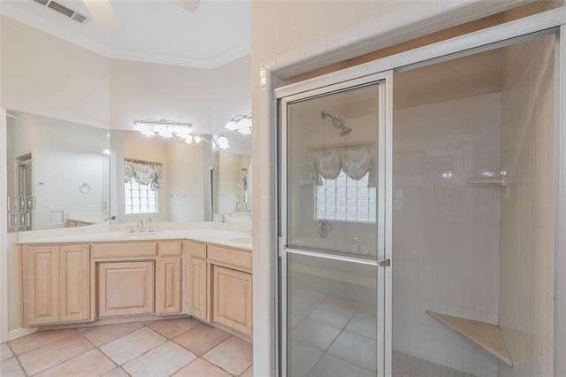 Building Photo - 6376 Newport Ct