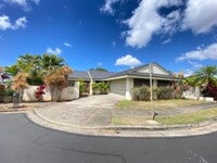 Building Photo - Royal Summit home
