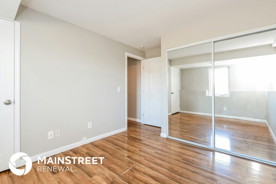 Building Photo - 18237 E Atlantic Dr